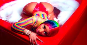 Nicki Minaj 自慰