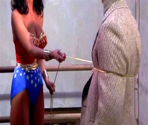 Wonder Woman's Sacrifice ft. Lynda Carter: Pornhub, Superheroine & Transformation Porn - 经典欧美