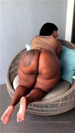 Big Juicy: Chaturbate, Huge Ass & Chocolate Model Porn - 经典欧美