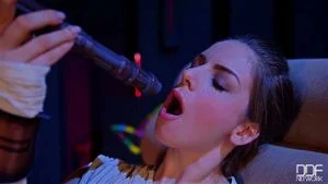 Stella Cox - Nymphomaniac in Space: Xvideos, Cosplay & Vibrator Porn - 经典欧美