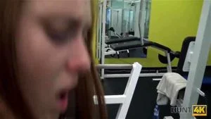 HUNT4K. After a hard workout in the gym, the girl is ready for sex for money: Porn - 经典欧美