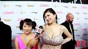 Kaho Shibuya 和 Anri Okita 采访重新上传