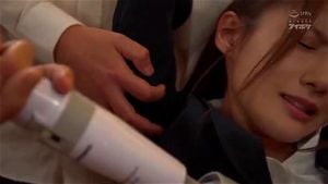 IPX-494 是一部令人兴奋的成人影片，专注于热辣的性爱场景和强烈的情感互动。影片以专业演员的精彩表演为特色，带来真实而诱人的体验。探索各种成人幻想和欲望，确保所有参与者都是自愿的成年人。享受这部充满激情和感官刺激的作品，适合寻求高质量成人娱乐的观众。