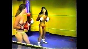 Topless Fem Boxing: Boxing Babes & Boxing Match Porn - 经典欧美