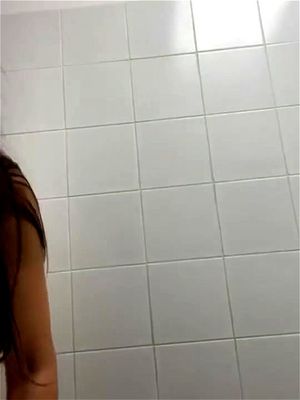 Public park masturbation: Fansly & Bathroom Porn - 经典欧美