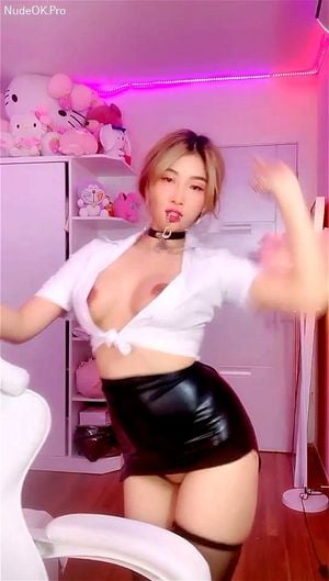 Bé bơ mông to nhảy cực cuốn 005 - Full video click vào link phần mô tả(See full version in description): Porn - 经典欧美