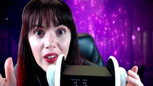 Kissing and Ear Eating ASMR: Licking, Sexy & Girl Porn - 经典欧美