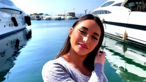 Sarah, 21, hostess in Saint Tropez by Jacquie et Michel TV: Amateur, Footjob & Perfect Body Porn - 经典欧美