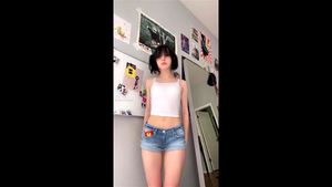 Gostosas do tiktok ft. Little Honey Pussy: Asians, Asian Japan & Bitch Tiktok Porn - 经典欧美