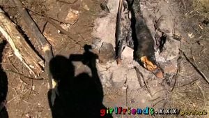 女友们性感同性恋在公共场所裸体热辣性爱被拍摄