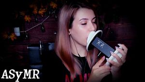 ASMR 舔耳体验