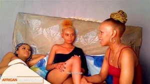 Amateur Ebony Best Friends Go Wild Eating Black Pussy In Lesbian Threesome: Porn - 经典欧美