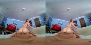 Natalie Knight VR: Blowjob, Doggy & Cowgirl Porn - 经典欧美