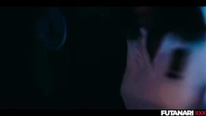 成年美女被黑白大屌颜射 - 真实生活跨种族扶他幻三重奏