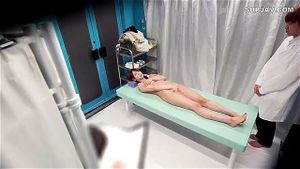 [MM No.] 'Would you like a gynecological exam?' Approaching a wife trying to conceive, sexually harassing and palpating her huge boobs → Under the guise of a vaginal exam, performing raw insertion: Porn - 经典欧美