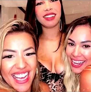 火辣性感 BABES