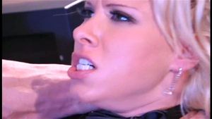 Secretary nylon feet fantasy: Blowjob, Doggy & Missonary Porn - 经典欧美