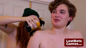 Gracie and Roxy are playing a Strip Mogadishu game by LostBetsGames: Lesbian Big Tits, Lost Bet & Lost Bets Games Porn - 经典欧美