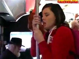 Helpless Girl on Bus: Blowjob, Asian & Japanese Porn - 经典欧美