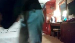 骚飘飘专业约炮深夜到足浴按摩会所搭讪个女技师1800元到酒店开房2