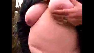 OLD LADY GIVES BLOWJOB IN WOODS - SWITZERLAND: Outdoors, P & Gilf Porn - 经典欧美