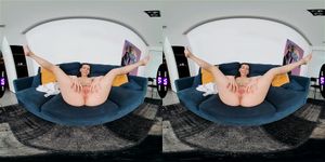 Arina plays with her shaved pussy – TmwVRnet ft. Arina Shy by Teen Mega World: Porn - 经典欧美