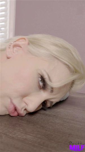 Stepson helps his stepmom but busty tits move on. ft. Kenzie Taylor by Bratty Milf: Porn - 经典欧美