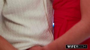 WIFEY Busty Blonde Hotwife Alexa Leigh Rides A Huge Cock While Hubby Films: Porn - 经典欧美