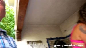 GrandParentsX 拉丁女佣乱搞爷爷时奶奶潮吹