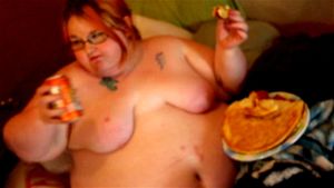 Redhead SSBBW's big snack: Big Boobs, Fat & Big Belly Porn - 经典欧美