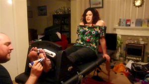 MrsTickler2020 proving she isn't ticklish: Xnxx, Feet & Tickling Porn - 经典欧美