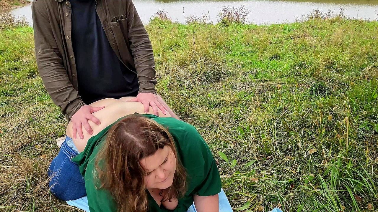 Busty BBW in jeans gets cumshot on her huge white ass by Chubby_Clarice: Porn - 经典欧美