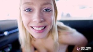 Real Teens - Petite Blonde Braylin Bailey Gets A Vibrator And Big Cock As A Present: Porn - 经典欧美