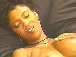 black retro movie ft. Kira Rodriguez & Jeannie Pepper: Blowjob, Doggy & Cowgirl Porn - 经典欧美