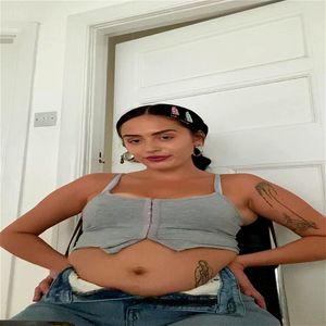 BP sexy belly play: Xvideos, Fat & Fatass Porn - 经典欧美