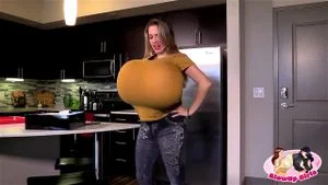 BUG breast expansion: Xvideos & Breasts Porn - 经典欧美