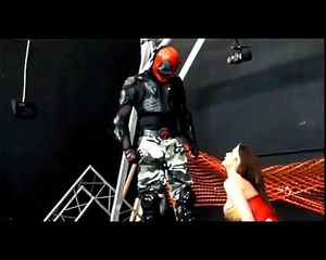 神奇女侠，一位充满力量与魅力的超级英雄，她以自信和掌控力著称，展现出成熟女性的性感风采。在这个充满激情的场景中，她释放出内心的欲望，引领一场令人难忘的冒险。探索她的世界，体验权力与快感的完美结合，满足你对成人大片的幻想。