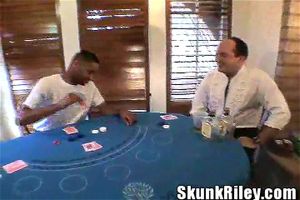 Darian hot blonde wife milf fuck with black for paying her husband debt: Porn - 经典欧美