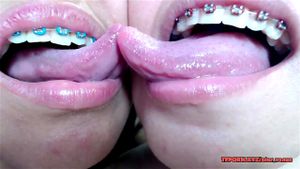 Deep tounge kissing between two brace lesbian: Lesbian Sex, Lesbian Kissing & Lesbian Seduction Porn - 经典欧美