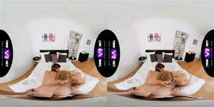 TmwVRnet - Miriam More 和 Sofie Otis - 床上顽皮的三人组