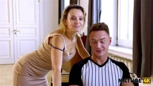 Mature4K. 性感熟女 Vivven Veba 事先知道，维修工上门服务少不了激情碰撞