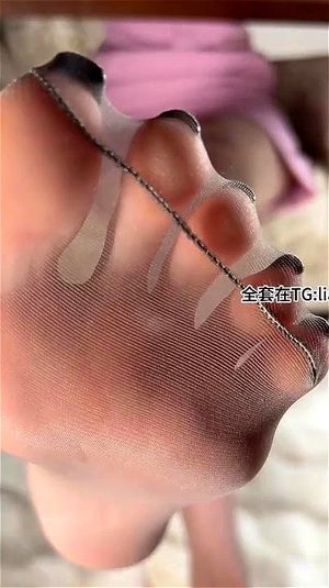 来乐YUMMY颜颜FOOTJOB赵一一剧情定制
