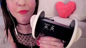 ASMR耳部舔舐（holly asmr）