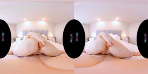 L4ur3n Ph1ll1p5 VR 2 ft. Lauren Phillips: Cowgirl, Milf & Virtual Reality Porn - 经典欧美