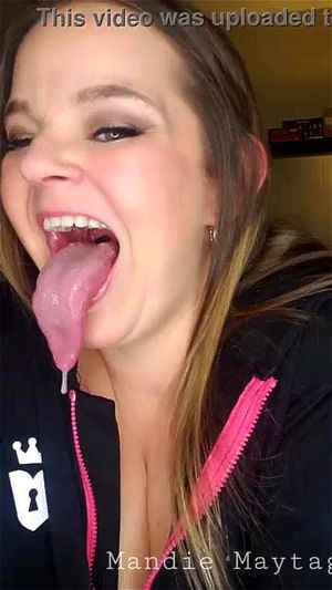 Long Tongue: Stripchat & Tongue Fetish Porn - 经典欧美