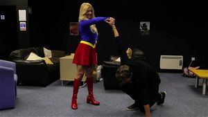 Supergirl Throatlift: Fansly, Superheroine & Heroine Porn - 经典欧美