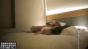 【AI高清2K修复】2020-10-4 91沈先生探花两个妹子留一个啪啪，抬腿侧入抽插猛操搞得呻吟连连