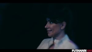 变性女孩群交性感美少女 - 人妖肛交与口爆