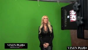 VIXENPLUS American MILF Episode 1 - A Behind the Scenes Look ft. Serenity Cox, Brandi Love, Christy White, Kayden Kross & Phoenix Marie: Porn - 经典欧美