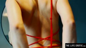 Kinky Asian babe squirts in a glass then drinks every drop by The Life Erotic: Porn - 经典欧美